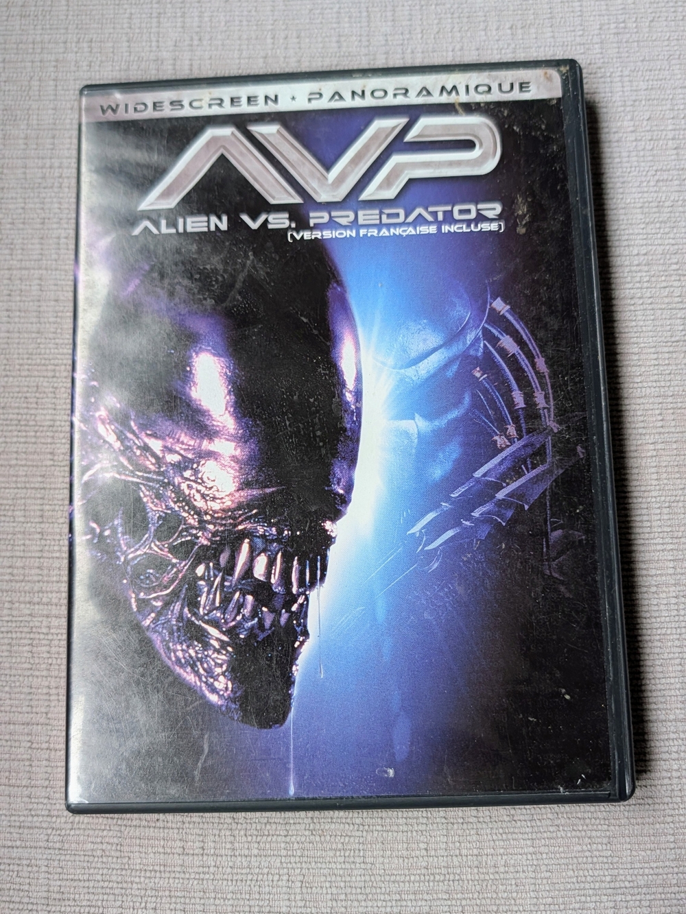 AVP: Alien vs. Predator DVD Movie
